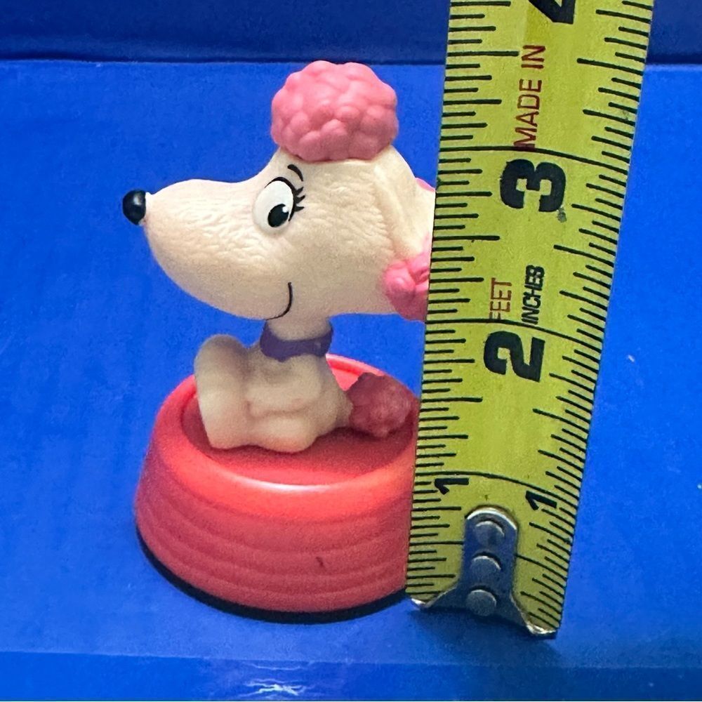 Peanuts movie FIFI caniche figure rose Happy Meal - Picture 2 of 6